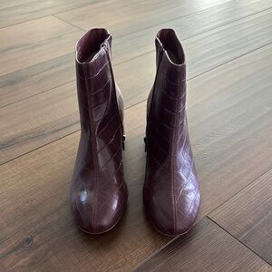 LOFT Burgandy Ankle Boots with Rounded Toe and Medium Heel